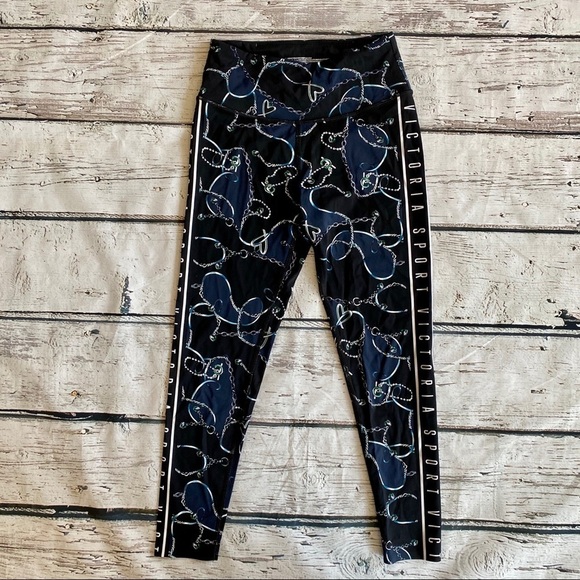 VICTORIA SPORT Printed Tight Jeweled Chain